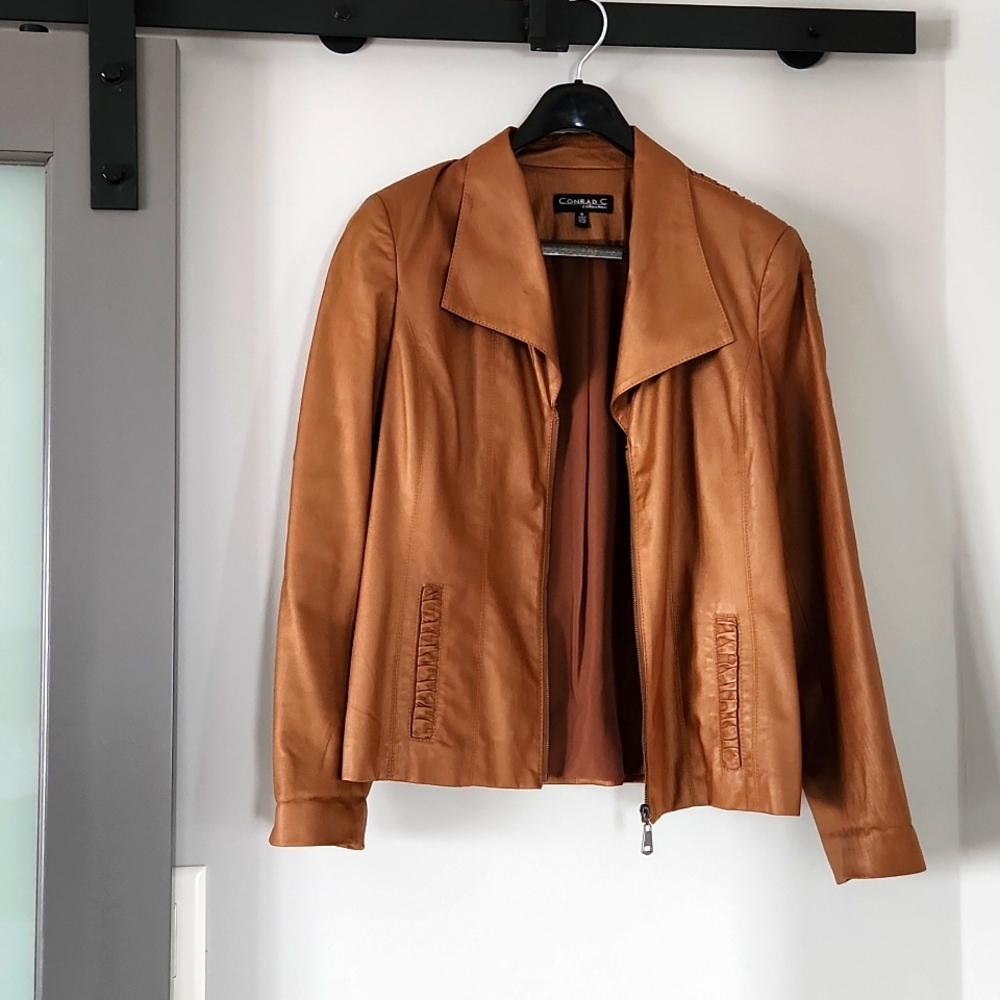 Conrad C Collection Size 8 fully lined tan jacket